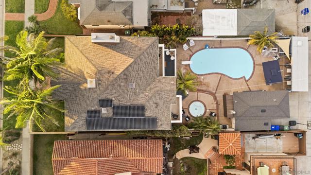 4474 Niagara Ave, San Diego CA: https://media.crmls.org/mediaz/1b92fa1a-fcf6-45ec-9071-d2d3bd62a0c4.jpg