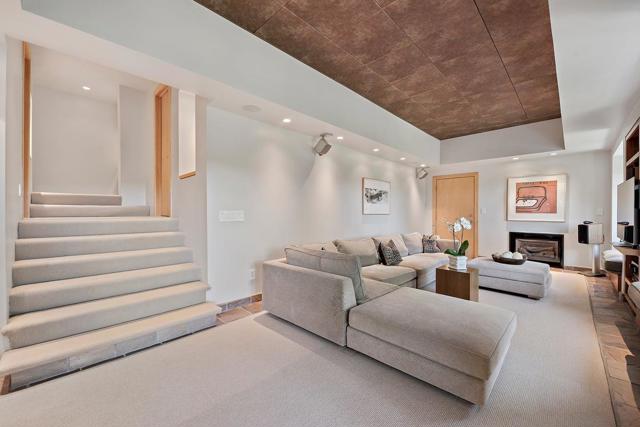 2618 Belmont Canyon Road, Belmont CA: https://media.crmls.org/mediaz/1b9309e4-236e-4ba8-a621-68098767e484.jpg