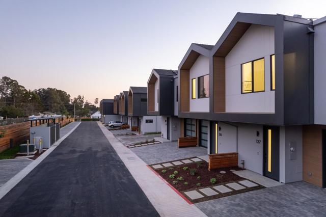 115 Darlington Lane, Soquel CA: https://media.crmls.org/mediaz/1b9348a0-1b77-435d-bb2a-811ab64c2178.jpg