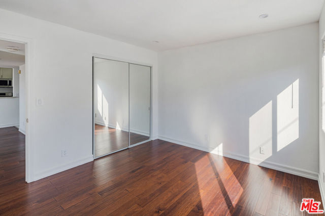 1216 S Saltair Avenue, Los Angeles CA: https://media.crmls.org/mediaz/1b937d1c-e1be-4f7c-8648-b0c1528d5e50.jpg
