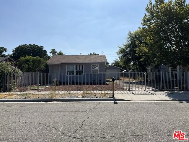 Details for 214 Ramona Street, Hemet, CA 92543
