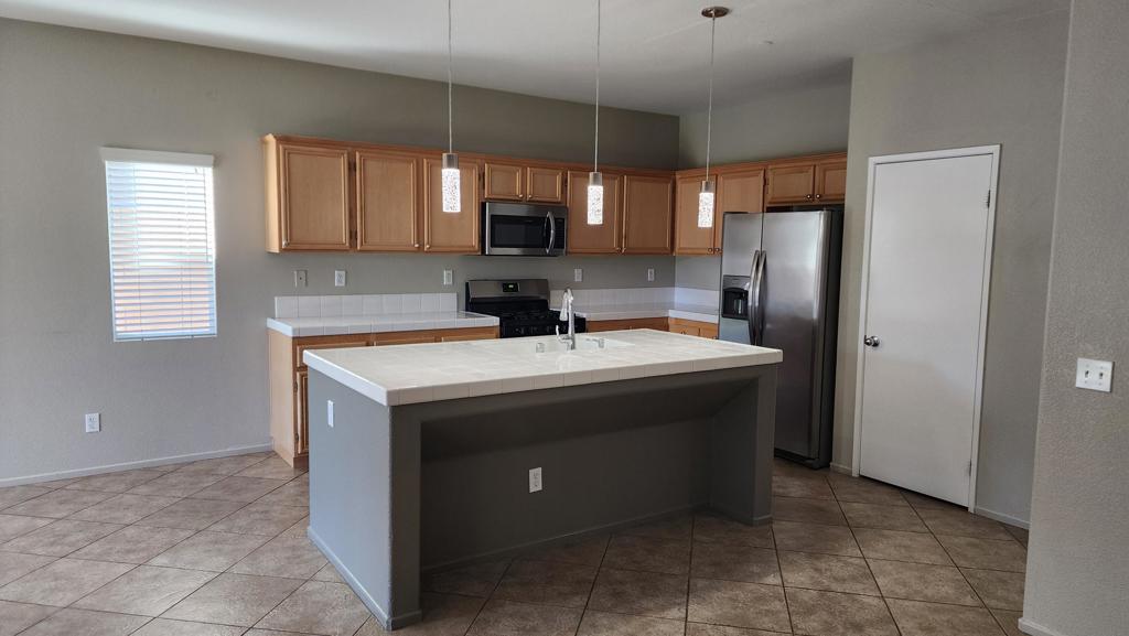 MLS #219137095DA image #2