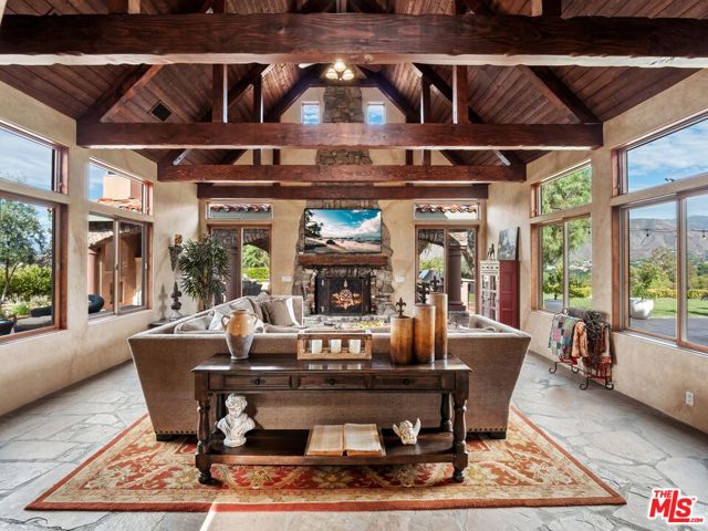 27023 Rolling Hills Avenue, Canyon Country CA: https://media.crmls.org/mediaz/1b957a0a-1b20-45b0-bf5d-cb394658d7c3.jpg