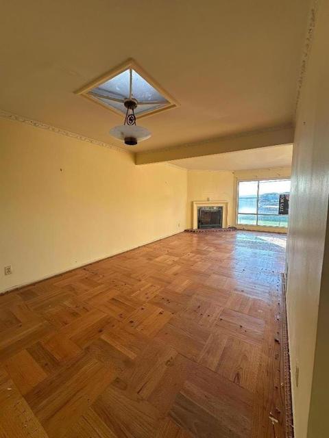 366 Chester Street, Daly City CA: https://media.crmls.org/mediaz/1b95e6f1-d882-4df6-bb9b-234be5f5cecf.jpg