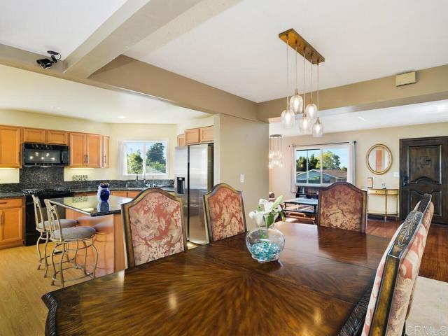 Detail Gallery Image 12 of 67 For 511 Hilltop Dr, Chula Vista,  CA 91910 - 3 Beds | 2 Baths