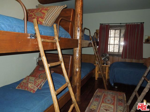 365 Mittry Lane, Lake Arrowhead CA: https://media.crmls.org/mediaz/1b9742f9-8aa1-4e09-9aa4-e846004f5f1e.jpg