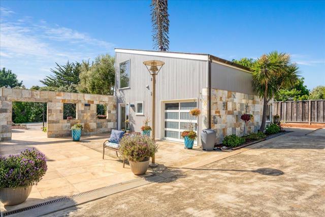 405 Heather Point Lane, Watsonville CA: https://media.crmls.org/mediaz/1b97a20c-9081-48b4-9b07-b59e0e953a96.jpg