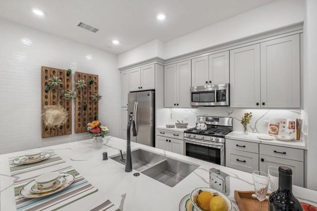 1000 Berryessa Lane, Davis CA: https://media.crmls.org/mediaz/1b97b8c1-310c-458a-b67a-2e9d286cafed.jpg