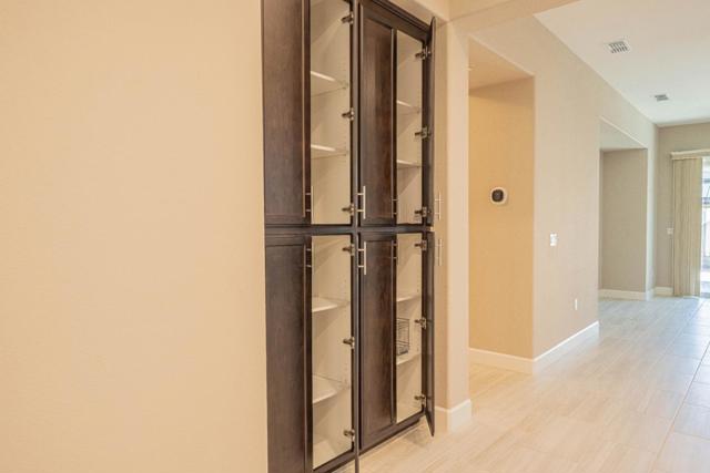 1357 Sunridge Drive, Hollister CA: https://media.crmls.org/mediaz/1b986890-31c7-4bb7-95e7-806289d078e3.jpg