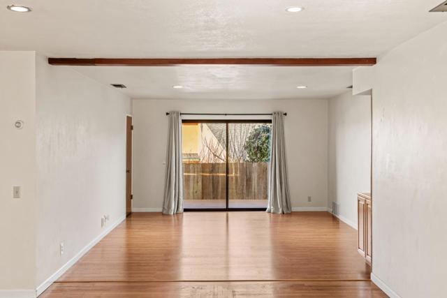 2050 Baldwin Court, Seaside CA: https://media.crmls.org/mediaz/1b991991-dcb5-4530-8143-b4653b5c442d.jpg