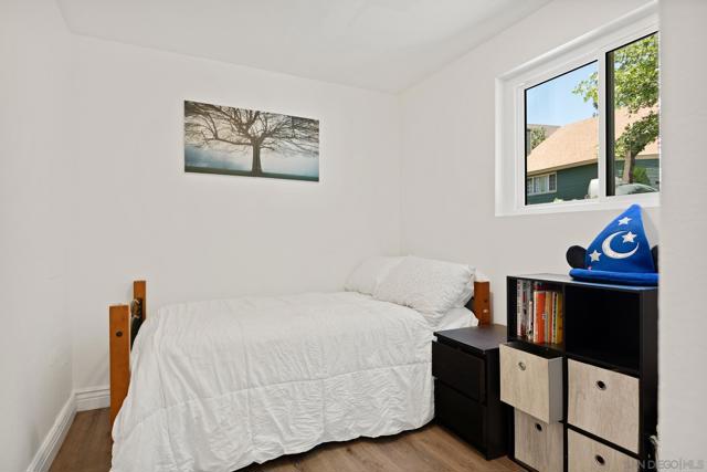 1141 Grass Valley Road, Lake Arrowhead CA: https://media.crmls.org/mediaz/1b99a6db-4a6d-4397-b59c-a70832d73bb9.jpg