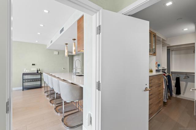 888 W E Street, San Diego CA: https://media.crmls.org/mediaz/1b99e506-5a60-4455-a020-af51c836a618.jpg
