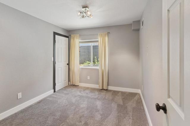 2521 Grande Vista Avenue, Oakland CA: https://media.crmls.org/mediaz/1b9a282f-8bfe-4b93-a53f-71d606f8dab0.jpg