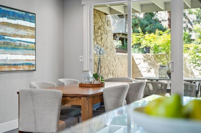 283 Casitas Bulevar, Los Gatos CA: https://media.crmls.org/mediaz/1b9c63c7-bf1c-4770-b247-f7a7f059a6b0.jpg