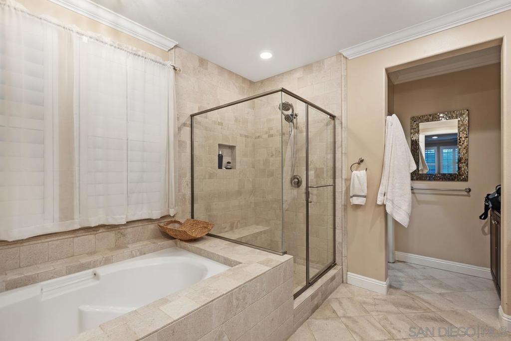 MLS #250030585SD img 8