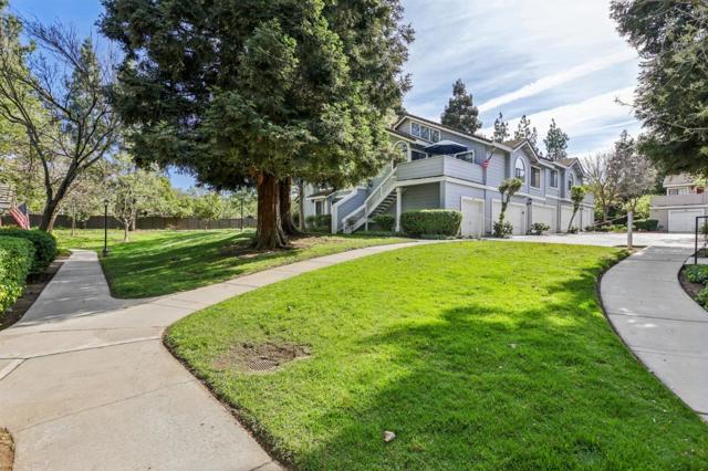 2890 Buena Crest Court, San Jose CA: https://media.crmls.org/mediaz/1b9d077c-5a1f-43a4-bb52-1b59ea6adaf4.jpg