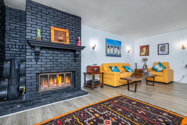 29795 Eagle Point Drive, Canyon Lake CA: https://media.crmls.org/mediaz/1b9dbfd7-3a17-48e7-9292-a2241559924d.jpg