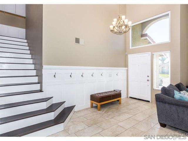 30478 Sierra Madre Drive, Temecula CA: https://media.crmls.org/mediaz/1b9f55c8-d928-4e53-9019-1daa458d75ee.jpg