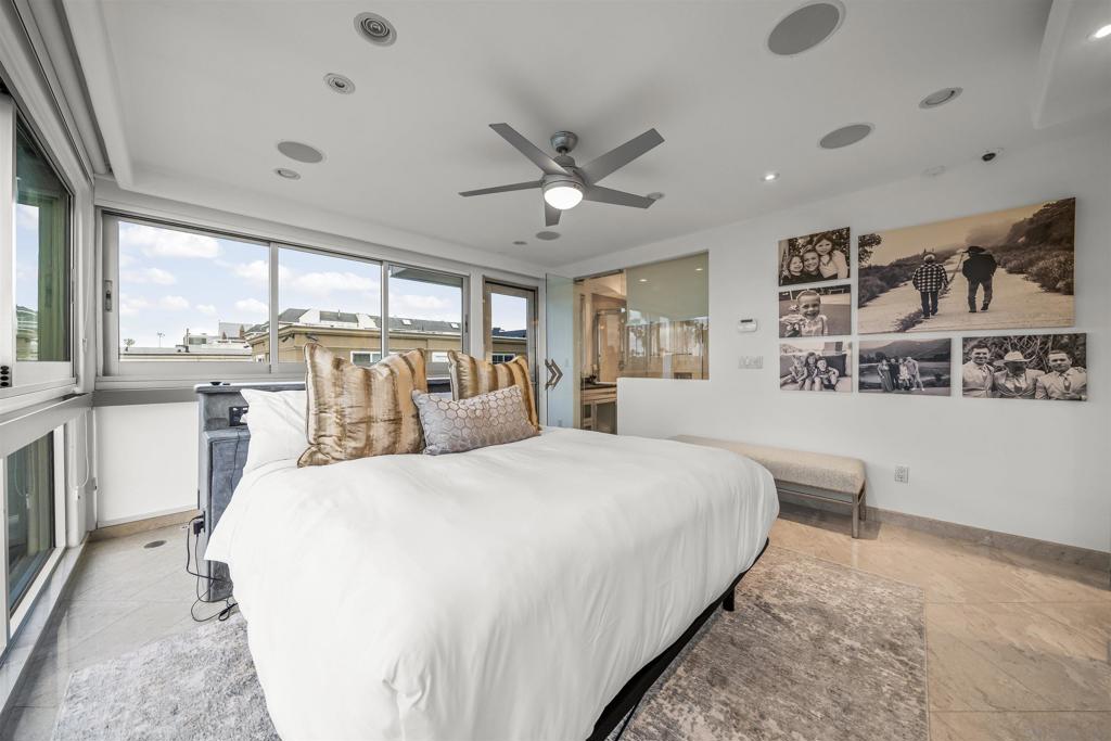 2999 Ocean Front Walk - photo 13
