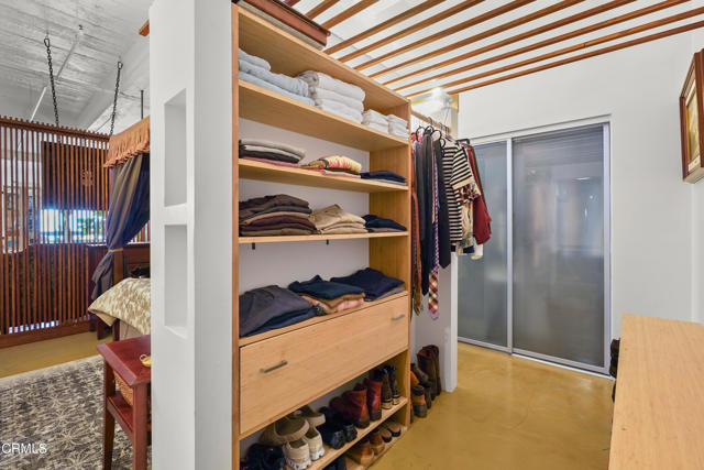 849 S Broadway, Los Angeles CA: https://media.crmls.org/mediaz/1ba06729-145a-44ad-81be-c2b041f53ebd.jpg