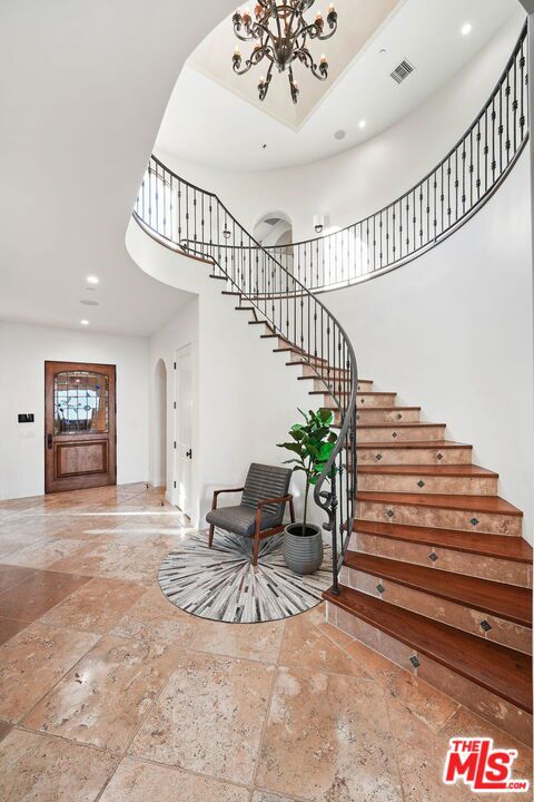 1853 Chastain, Pacific Palisades CA: https://media.crmls.org/mediaz/1ba0f13e-1fcb-4e41-aed6-6af0db9ea854.jpg