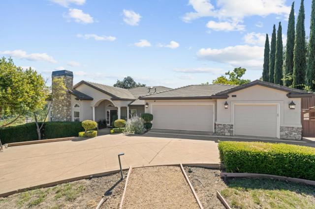 Image 5 of 95 For 628 Sugarloaf Court