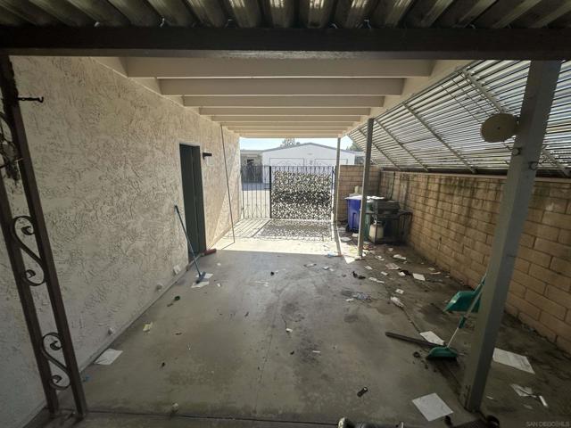 3824 Orange Way, Oceanside CA: https://media.crmls.org/mediaz/1ba24b60-c418-4d20-8d8a-46790788afc5.jpg