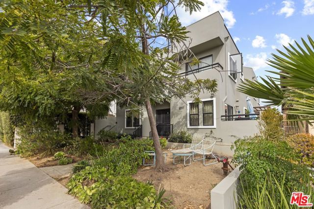 1237 24th Street, B photo 2