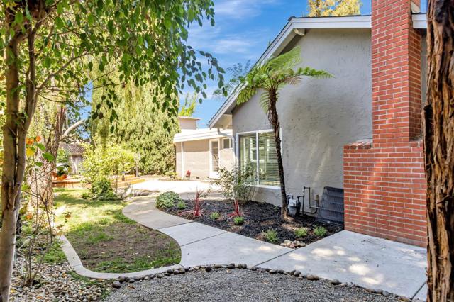 649 Del Roy Court, Campbell CA: https://media.crmls.org/mediaz/1ba498da-d19b-40b4-ac0f-32a513824169.jpg
