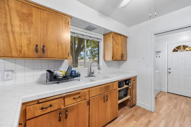 Image 10 of 27 For 1646 Cornell Avenue