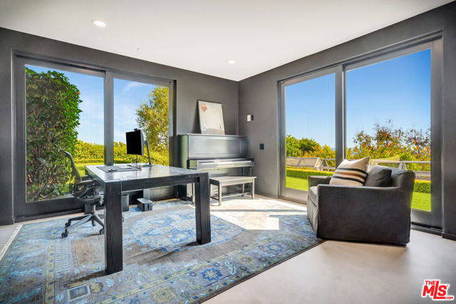 5944 Filaree, Malibu CA: https://media.crmls.org/mediaz/1ba70fcd-6c8e-4e9e-a5c3-12e17ad0f78c.jpg