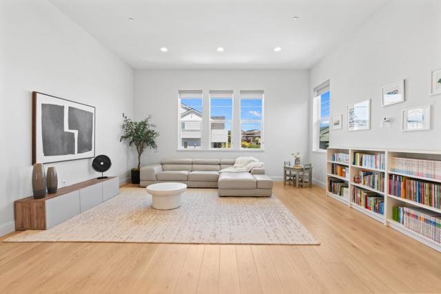 4190 Oak Knoll Drive, Dublin CA: https://media.crmls.org/mediaz/1ba79ae0-2ef3-4ff4-8084-cd01772509f8.jpg
