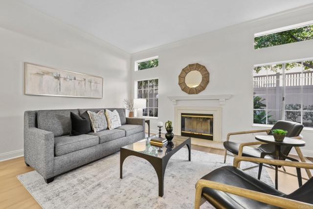 Detail Gallery Image 3 of 38 For 521 Arbor Dr #105,  San Diego,  CA 92103 - 2 Beds | 2/1 Baths