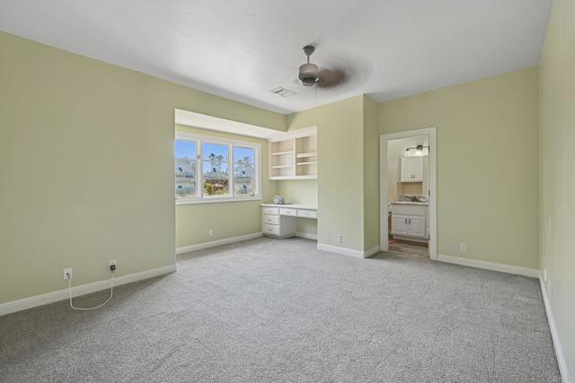 431 Flores de Oro, Rancho Santa Fe CA: https://media.crmls.org/mediaz/1ba8a4ea-e8b5-412b-a78e-a1ecced396df.jpg