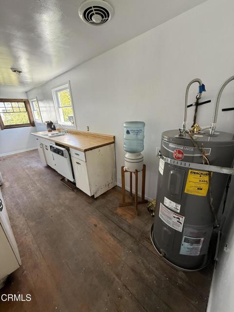 33180 Tregoning Drive, Fort Bragg CA: https://media.crmls.org/mediaz/1ba94cf8-f95f-402b-8988-e993dd7f9232.jpg