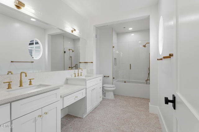 Detail Gallery Image 35 of 54 For 550 Unique Ln, Simi Valley,  CA 93065 - 5 Beds | 5/1 Baths