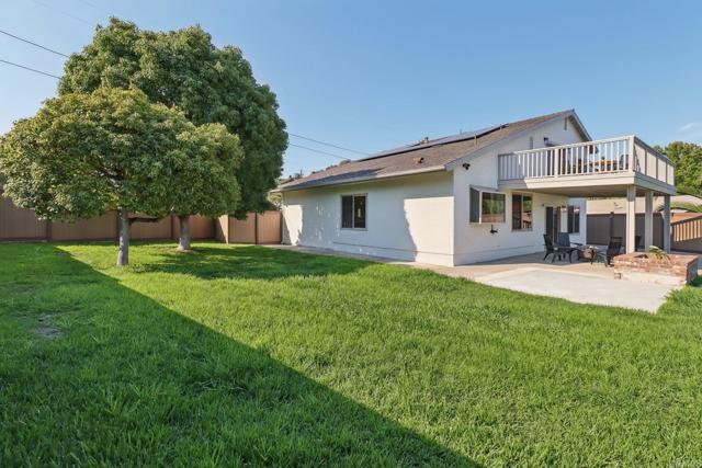 1895 Laurel Road, Oceanside CA: https://media.crmls.org/mediaz/1baa9140-ee4a-4565-ad0e-9363366d0a20.jpg