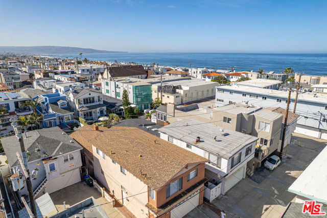 325 10th Street, Manhattan Beach, California 90266, ,Residential Income,Sold,10th,23294569