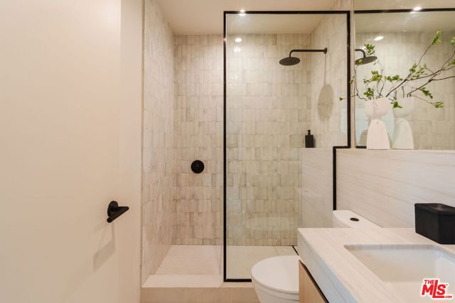 744 Amoroso Place, Venice CA: https://media.crmls.org/mediaz/1bab3942-5a7a-49a5-85fb-918603e65229.jpg