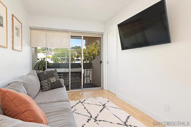 4060 Huerfano Ave, San Diego CA: https://media.crmls.org/mediaz/1bab5880-254c-4daa-85b9-570973ce227c.jpg