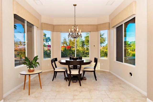 81196 Victoria Lane, La Quinta CA: https://media.crmls.org/mediaz/1bac4704-ff0b-4980-a3fa-046103fbf036.jpg