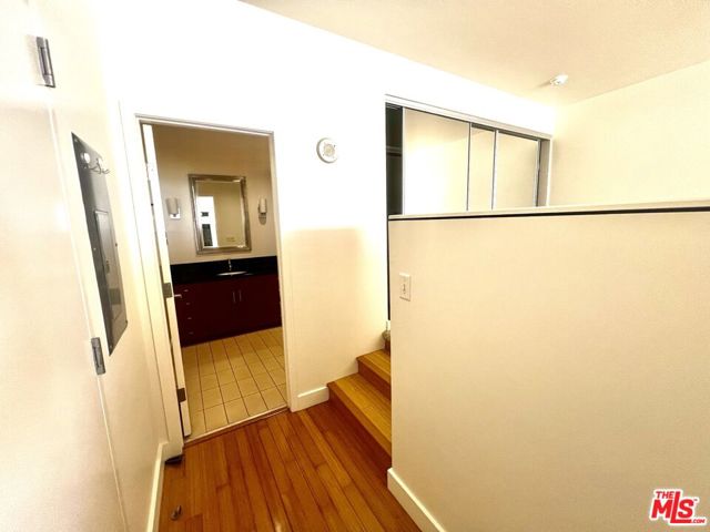 3810 Wilshire Boulevard, Los Angeles CA: https://media.crmls.org/mediaz/1bacd0be-595c-438a-9c65-25c9d5073936.jpg