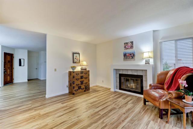 10832 Avenida De Los Lobos, San Diego CA: https://media.crmls.org/mediaz/1bace2d4-069d-4ee0-bbd2-992ca860c43f.jpg
