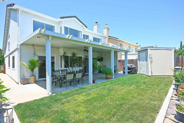 4525 Wolverine Way, Antioch CA: https://media.crmls.org/mediaz/1bad76aa-cad3-4dca-ace2-d7e30f4acdad.jpg