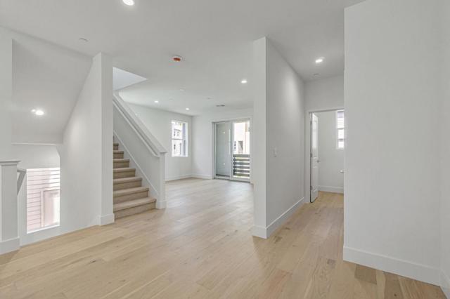 2102 Ivory Terrace, San Ramon CA: https://media.crmls.org/mediaz/1badefdf-6150-4b03-8ebb-a1846a7e9901.jpg
