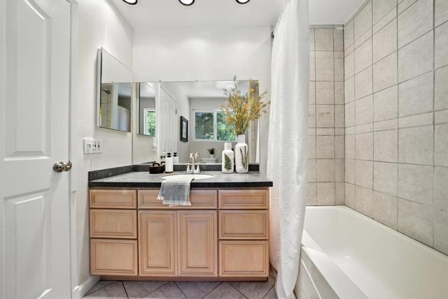 5529 Feather Court, Castro Valley CA: https://media.crmls.org/mediaz/1bae19e3-0e29-4a3b-91ec-194d9e7c2eb8.jpg