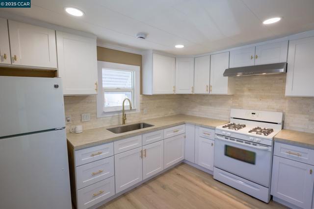 4400 Gateway Rd, Bethel Island CA: https://media.crmls.org/mediaz/1bae3478-1a0b-4581-9fee-6d468ef22e47.jpg