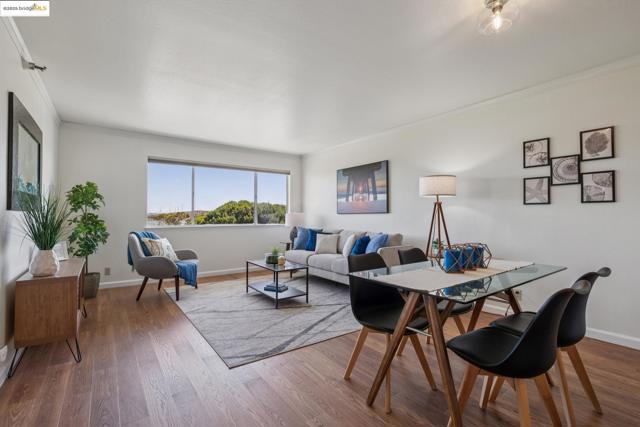 1205 Melville Sq, Richmond CA: https://media.crmls.org/mediaz/1baf1b2f-95de-4997-83a6-b9754cd3cbc7.jpg