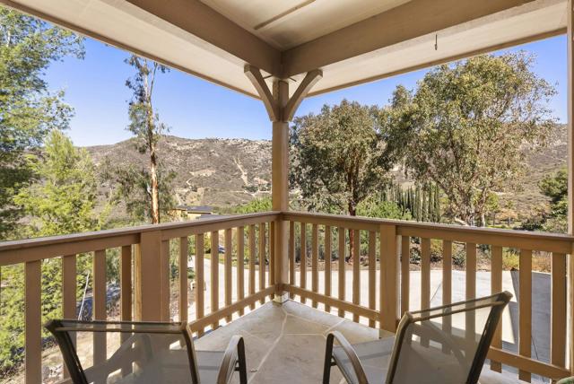 6433 Dehesa Road, El Cajon CA: https://media.crmls.org/mediaz/1bafbb71-b7cc-4db6-9073-564e4ada3247.jpg