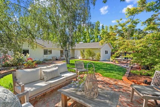 140 Stonybrook Road, Los Gatos CA: https://media.crmls.org/mediaz/1bb038dc-b799-43ba-a176-253901831e22.jpg